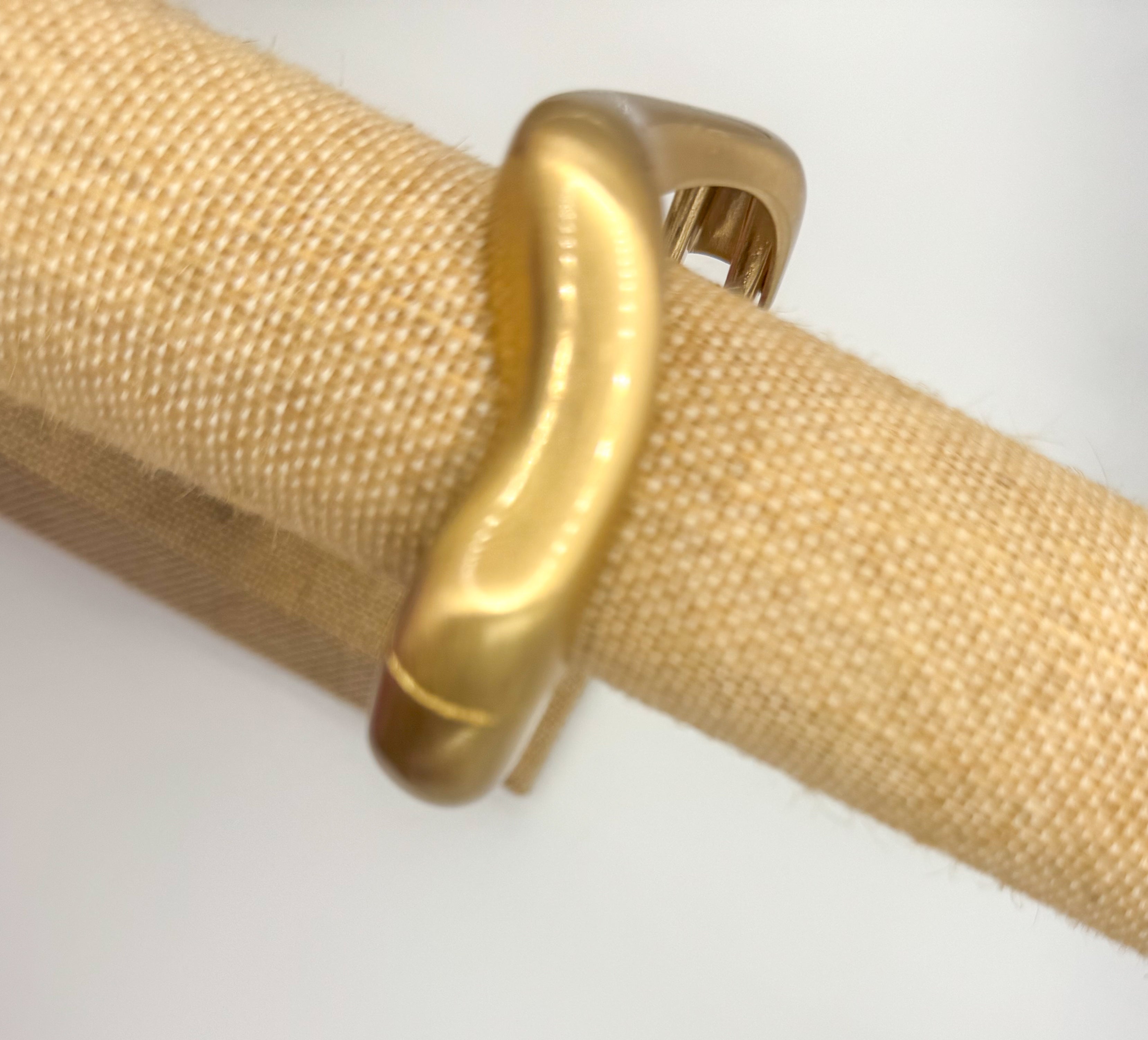 Wavy Gold Bangle