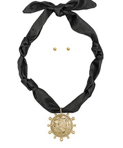 Bulldog Head Pendant Scarf Necklace